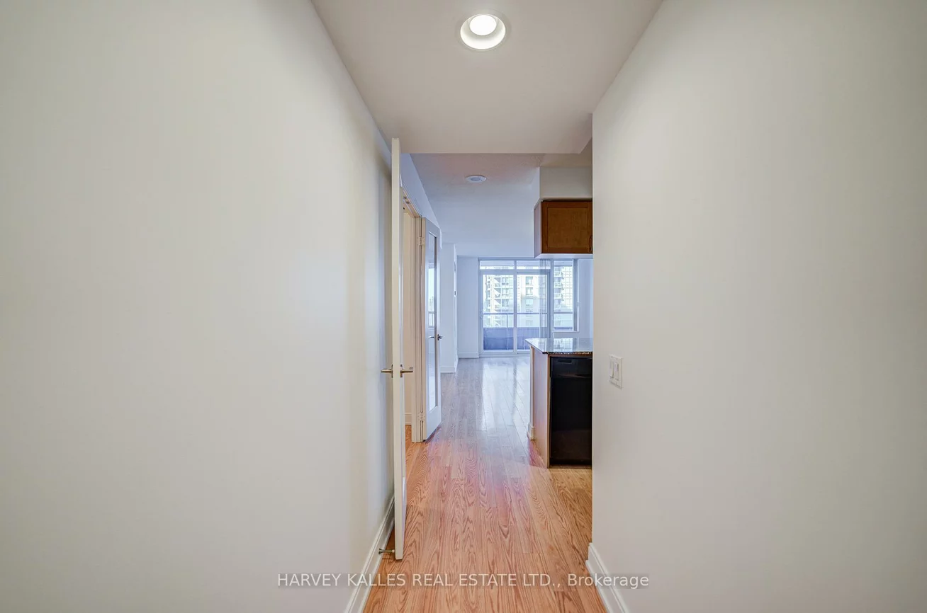 25, Viking, Islington-City Centre West, Toronto