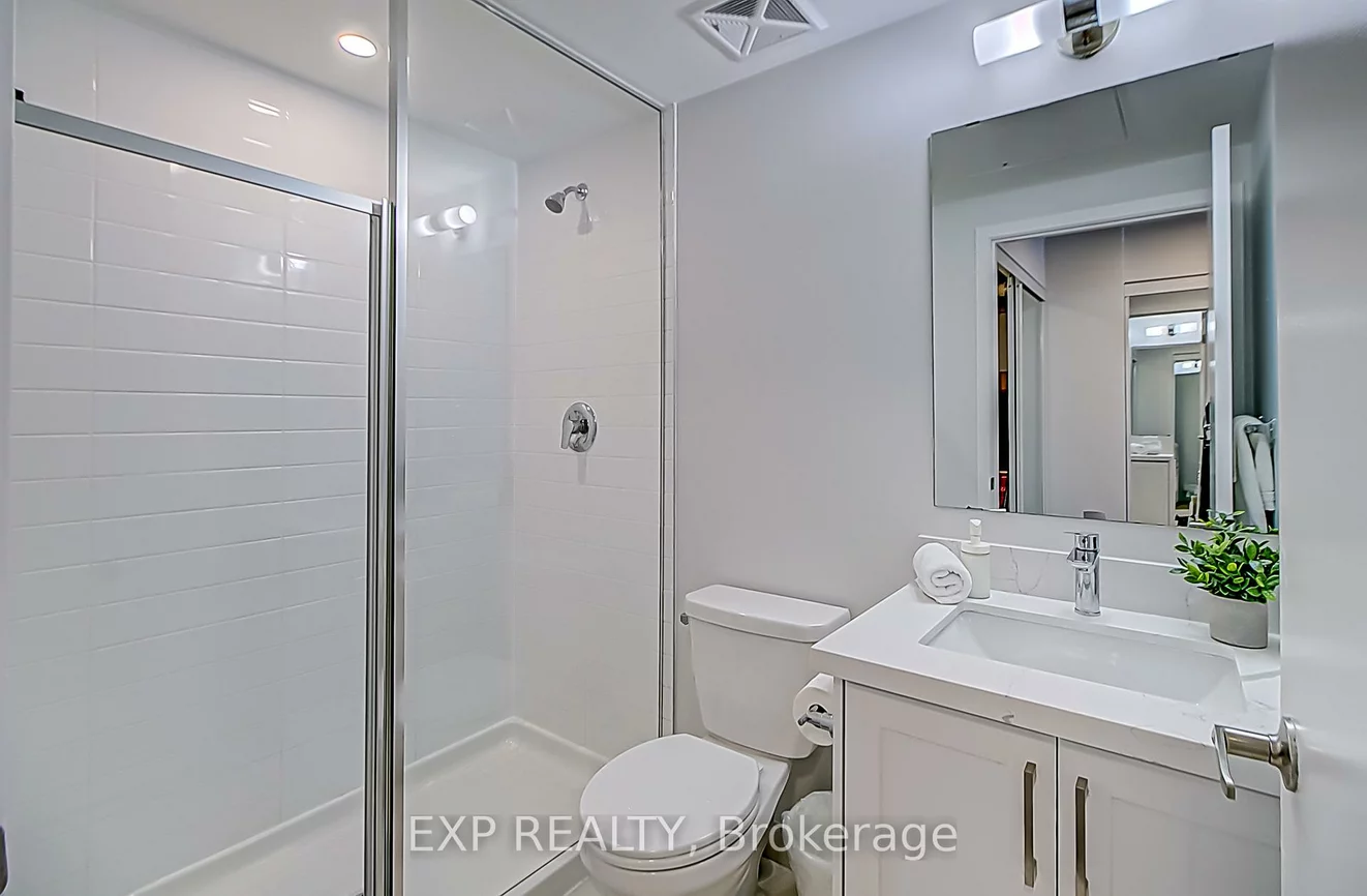 90, Canon Jackson, Beechborough-Greenbrook, Toronto