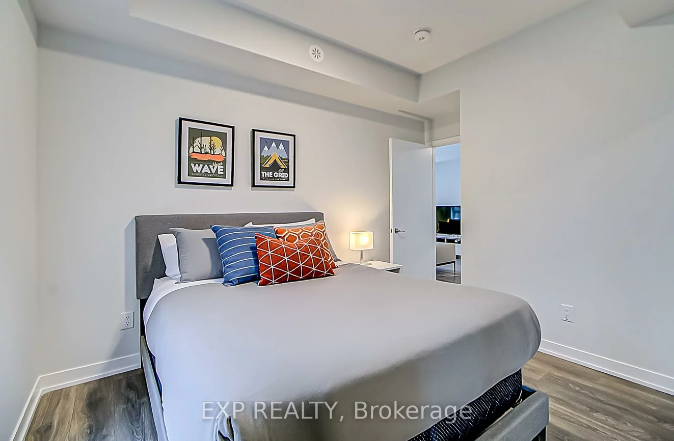 90, Canon Jackson, Beechborough-Greenbrook, Toronto