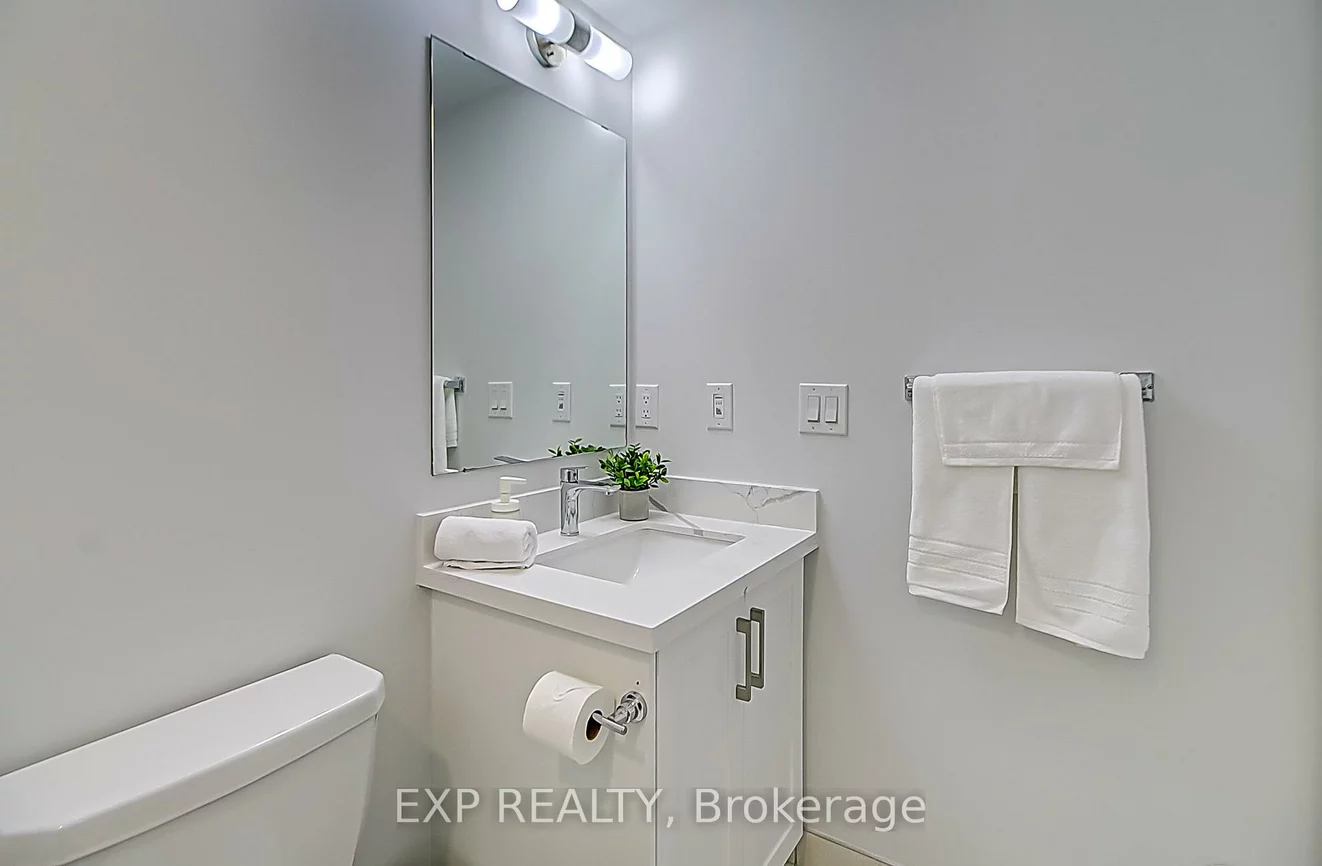 90, Canon Jackson, Beechborough-Greenbrook, Toronto