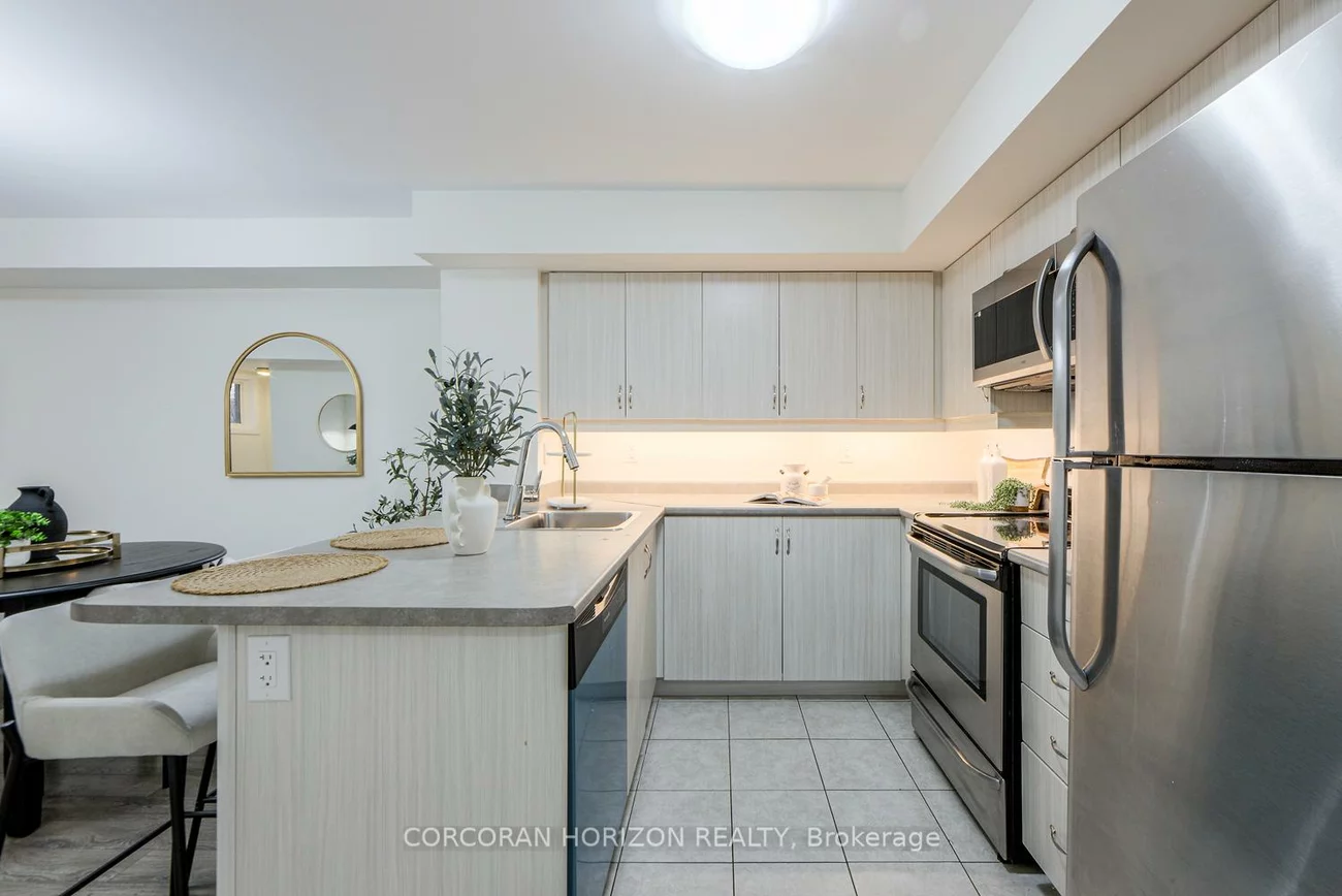 2315, Sheppard, Humberlea-Pelmo Park W5, Toronto