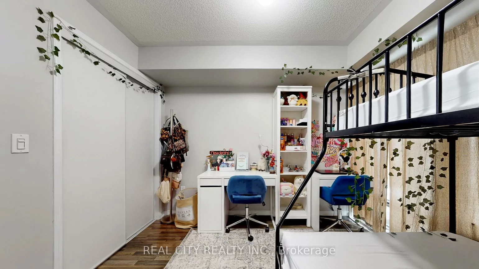 142, Widdicombe Hill, Willowridge-Martingrove-Richview, Toronto