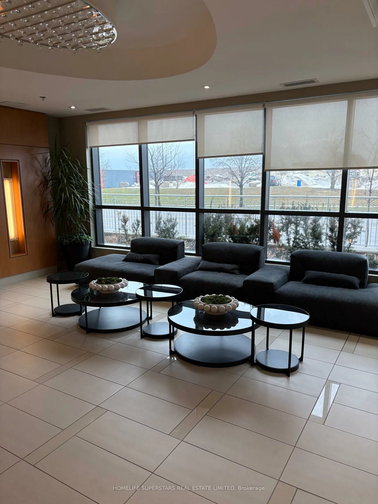 840, Queens Plate, West Humber-Clairville, Toronto