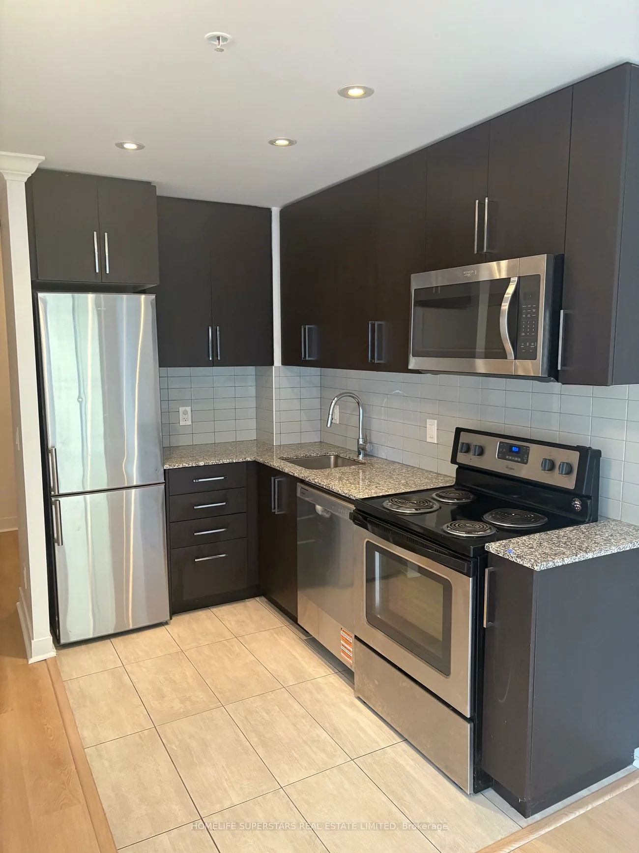 840, Queens Plate, West Humber-Clairville, Toronto