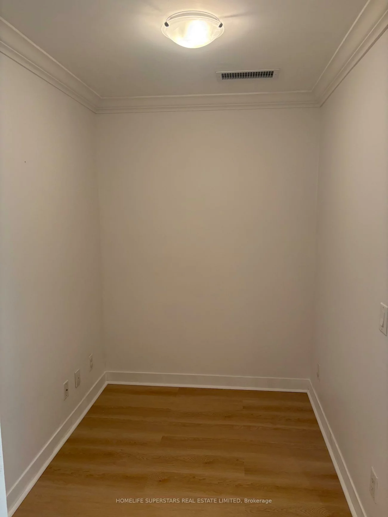 840, Queens Plate, West Humber-Clairville, Toronto