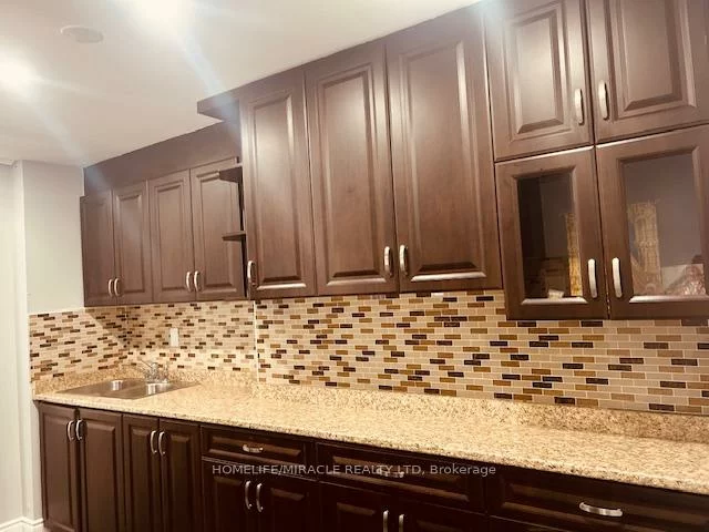 2645, Kipling, Mount Olive-Silverstone-Jamestown, Toronto