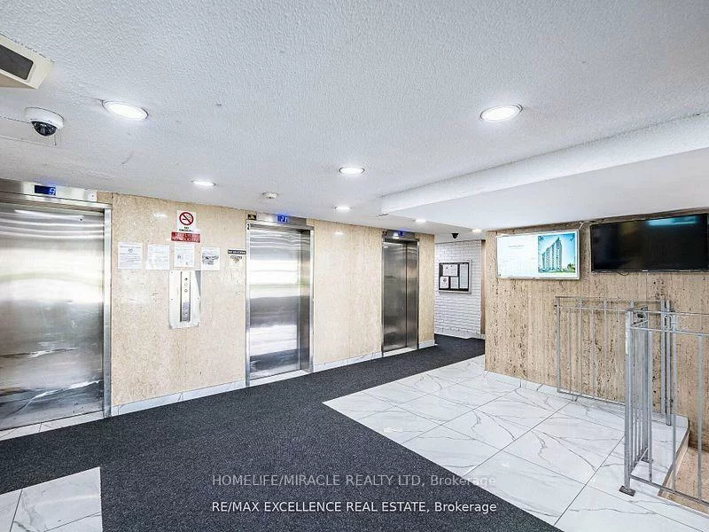 2645, Kipling, Mount Olive-Silverstone-Jamestown, Toronto