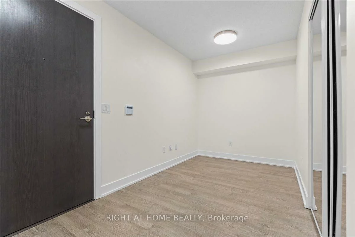 9, Mabelle, Islington-City Centre West, Toronto