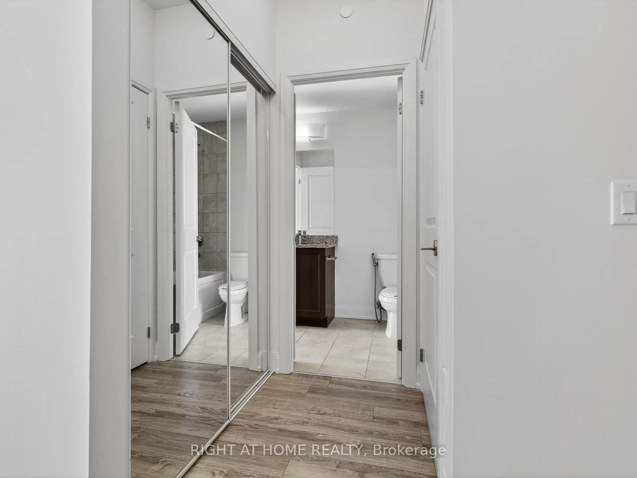 2800, Keele, Downsview-Roding-CFB, Toronto