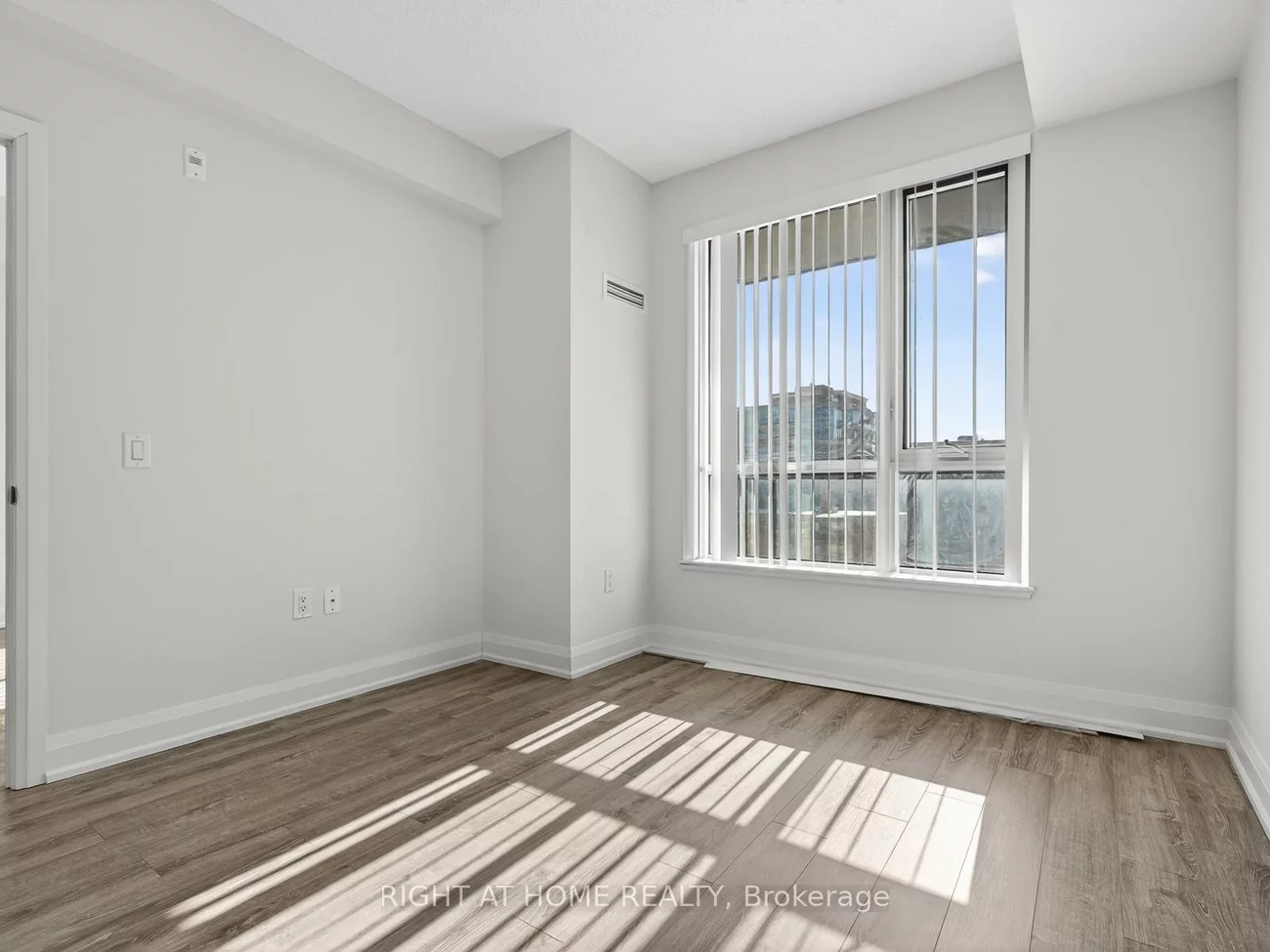 2800, Keele, Downsview-Roding-CFB, Toronto