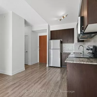 2800, Keele, Downsview-Roding-CFB, Toronto