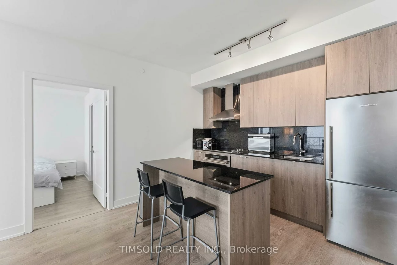 5, Mabelle, Islington-City Centre West, Toronto