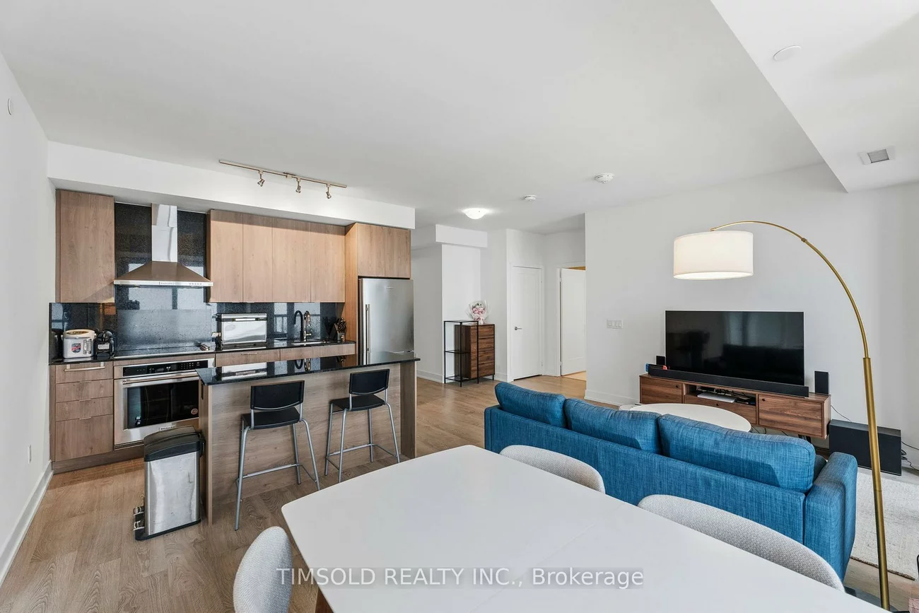 5, Mabelle, Islington-City Centre West, Toronto