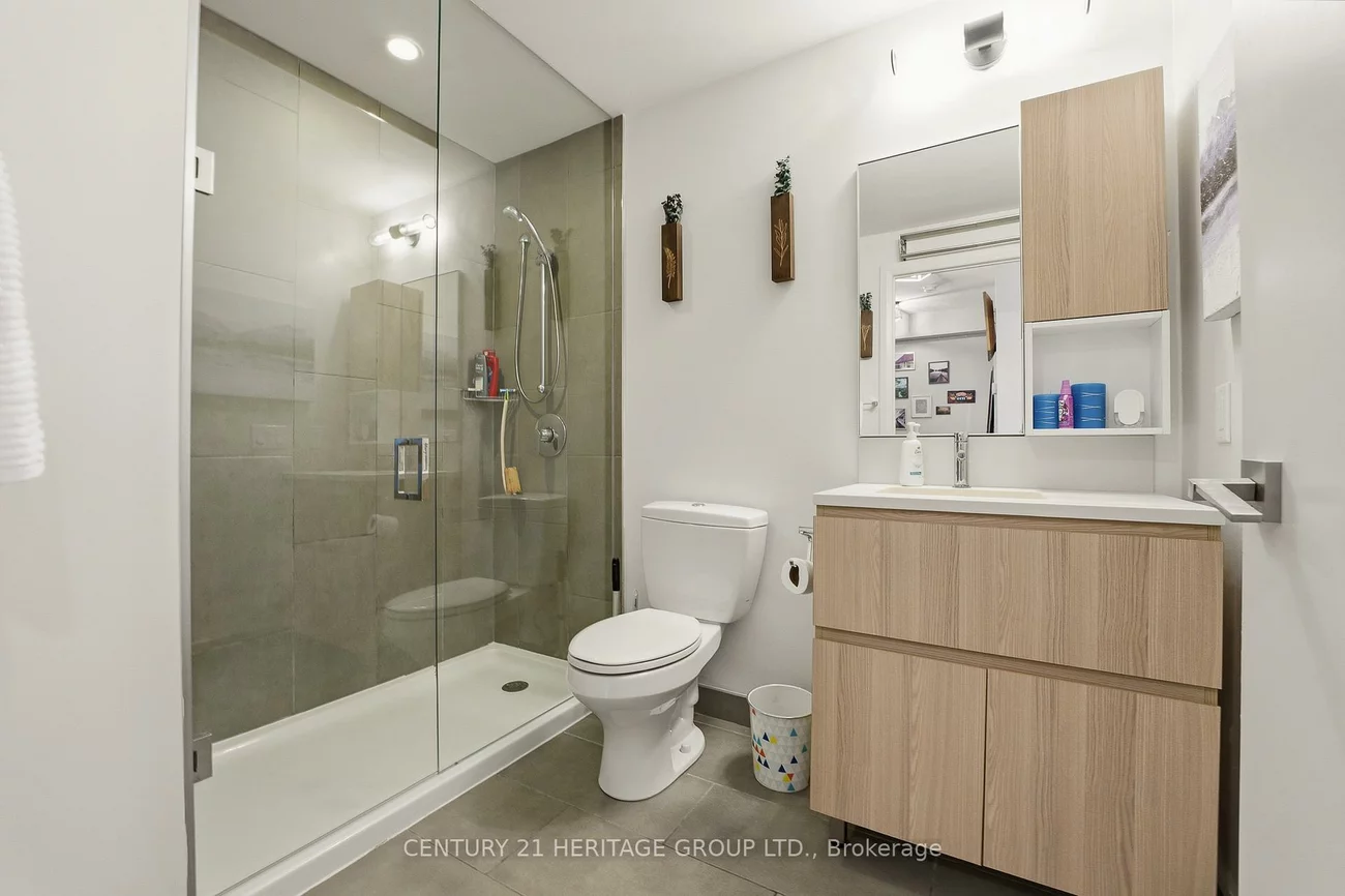 36, Park Lawn, Mimico, Toronto