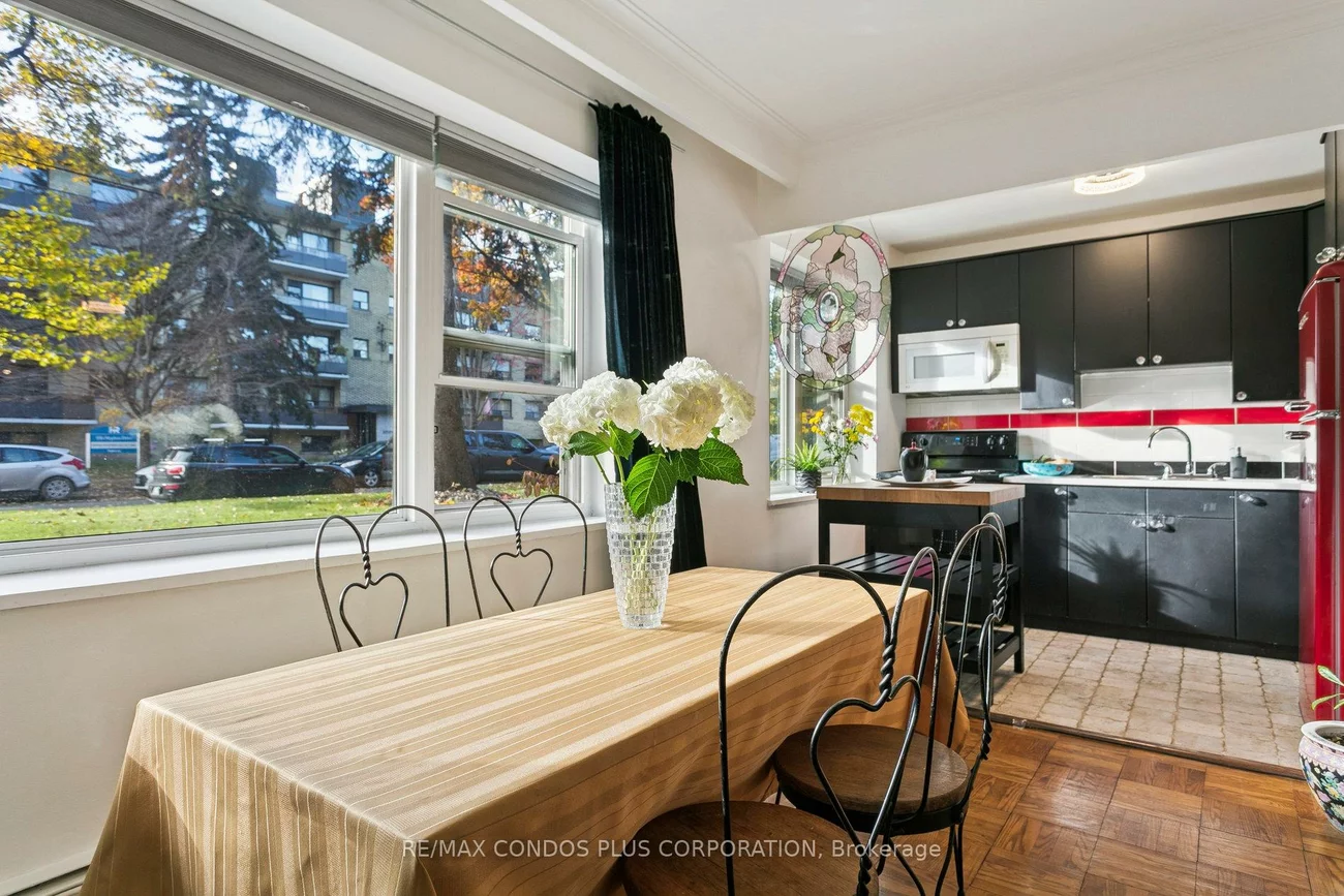 185, Stephen, Stonegate-Queensway, Toronto