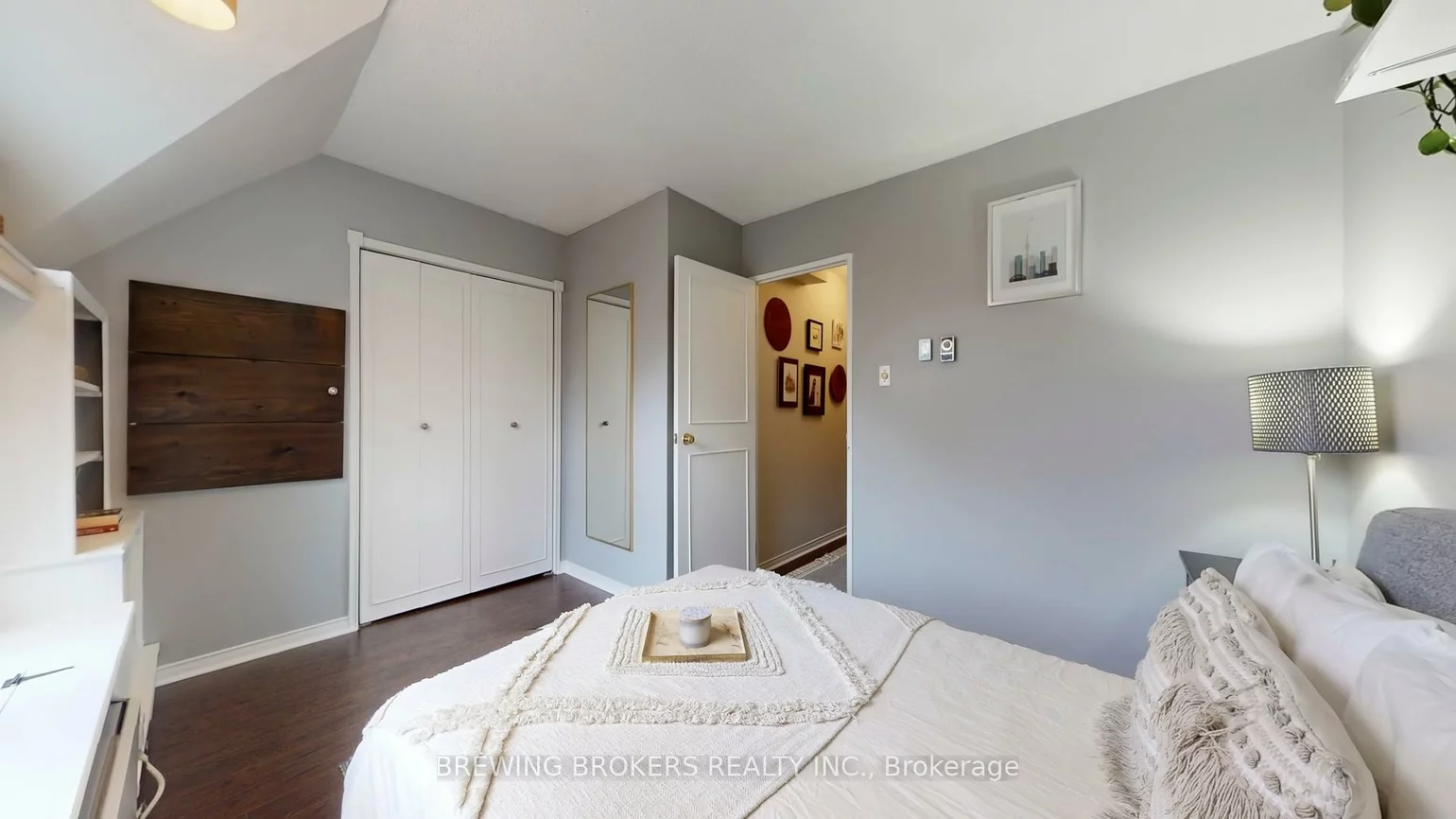 1252, King, South Parkdale, Toronto