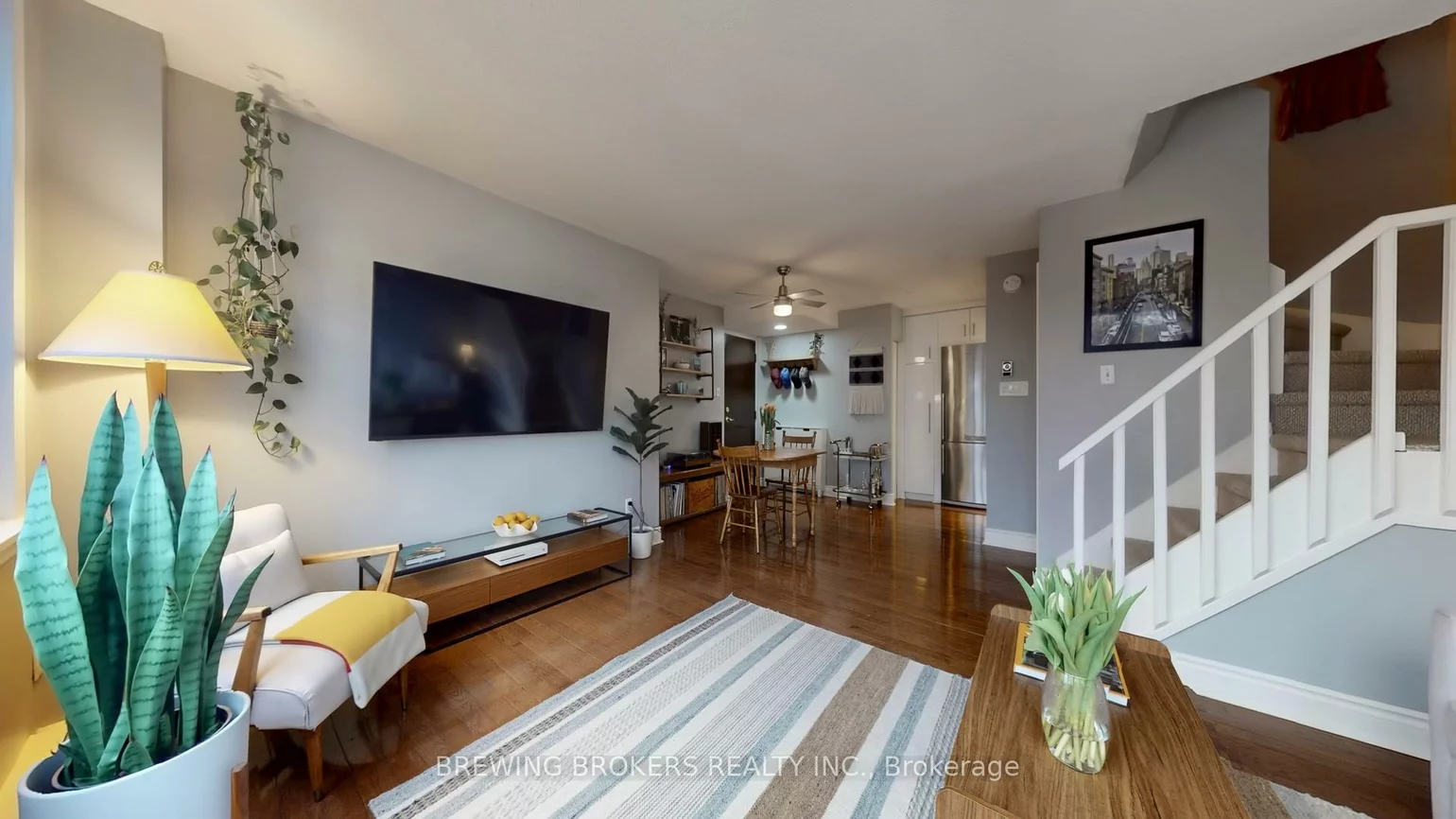 1252, King, South Parkdale, Toronto