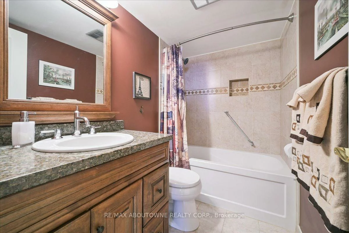 299, Mill, Markland Wood, Toronto