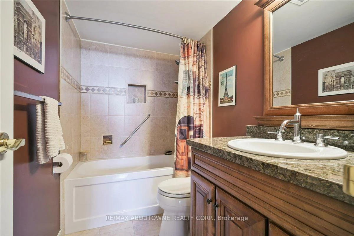 299, Mill, Markland Wood, Toronto
