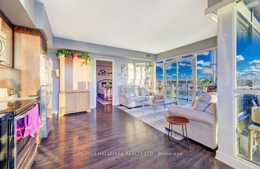 2200, Lakeshore, Mimico, Toronto