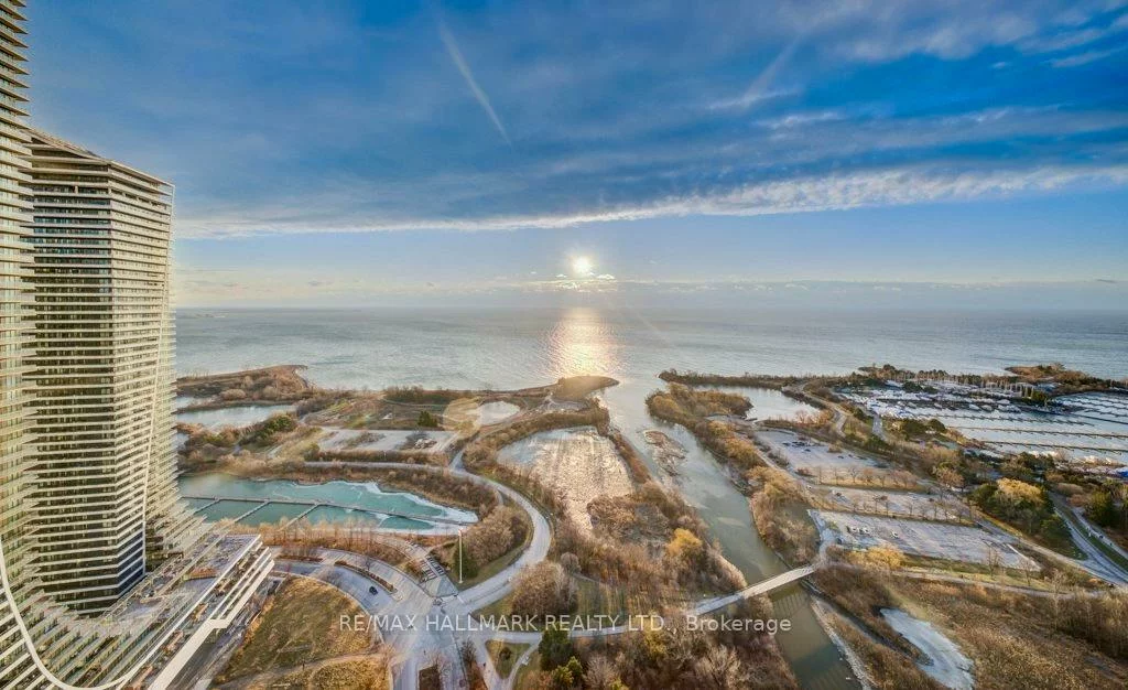 2200, Lakeshore, Mimico, Toronto