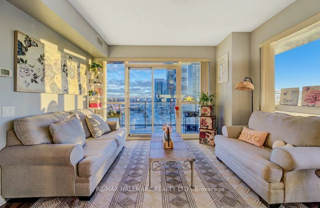 2200, Lakeshore, Mimico, Toronto