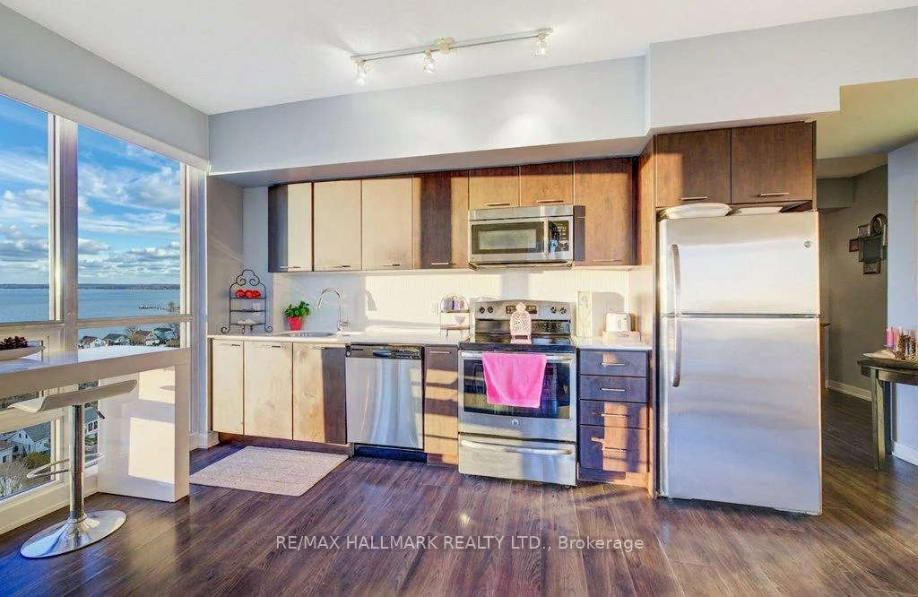 2200, Lakeshore, Mimico, Toronto