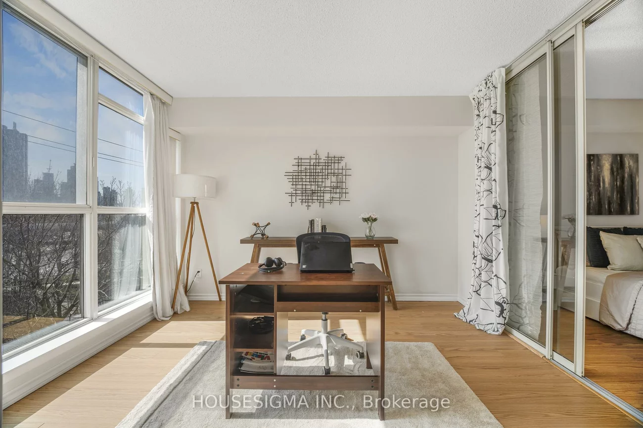 22, Southport, High Park-Swansea, Toronto