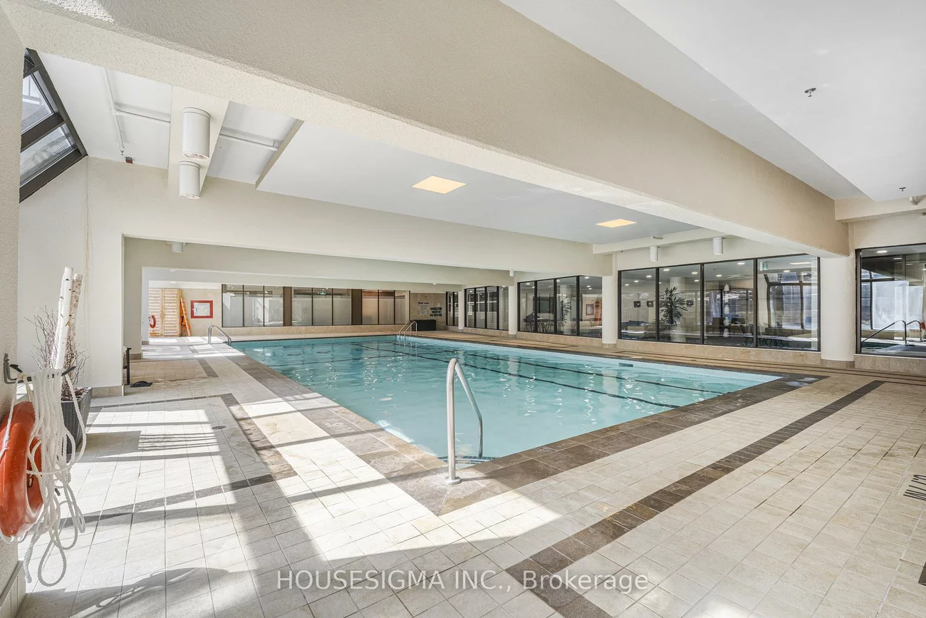 22, Southport, High Park-Swansea, Toronto