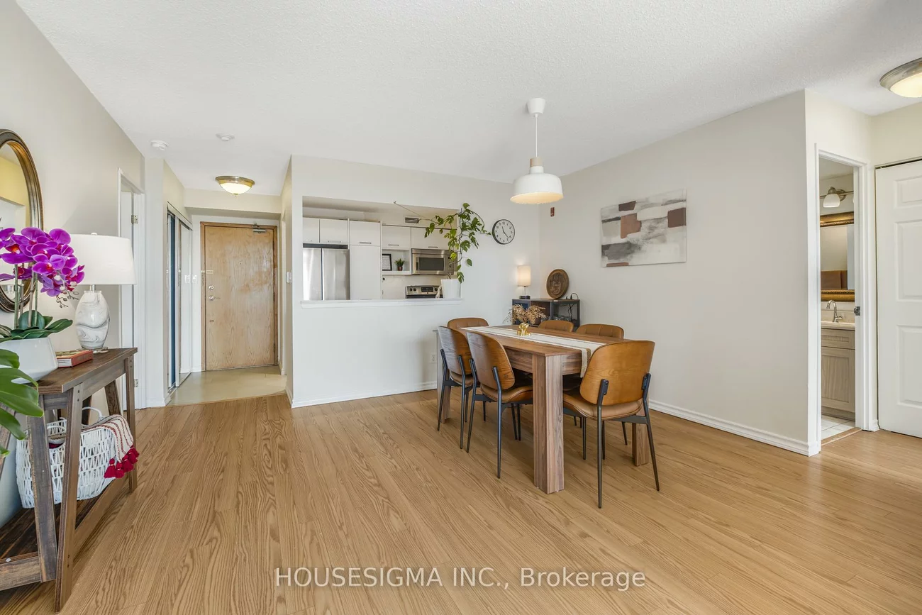 22, Southport, High Park-Swansea, Toronto