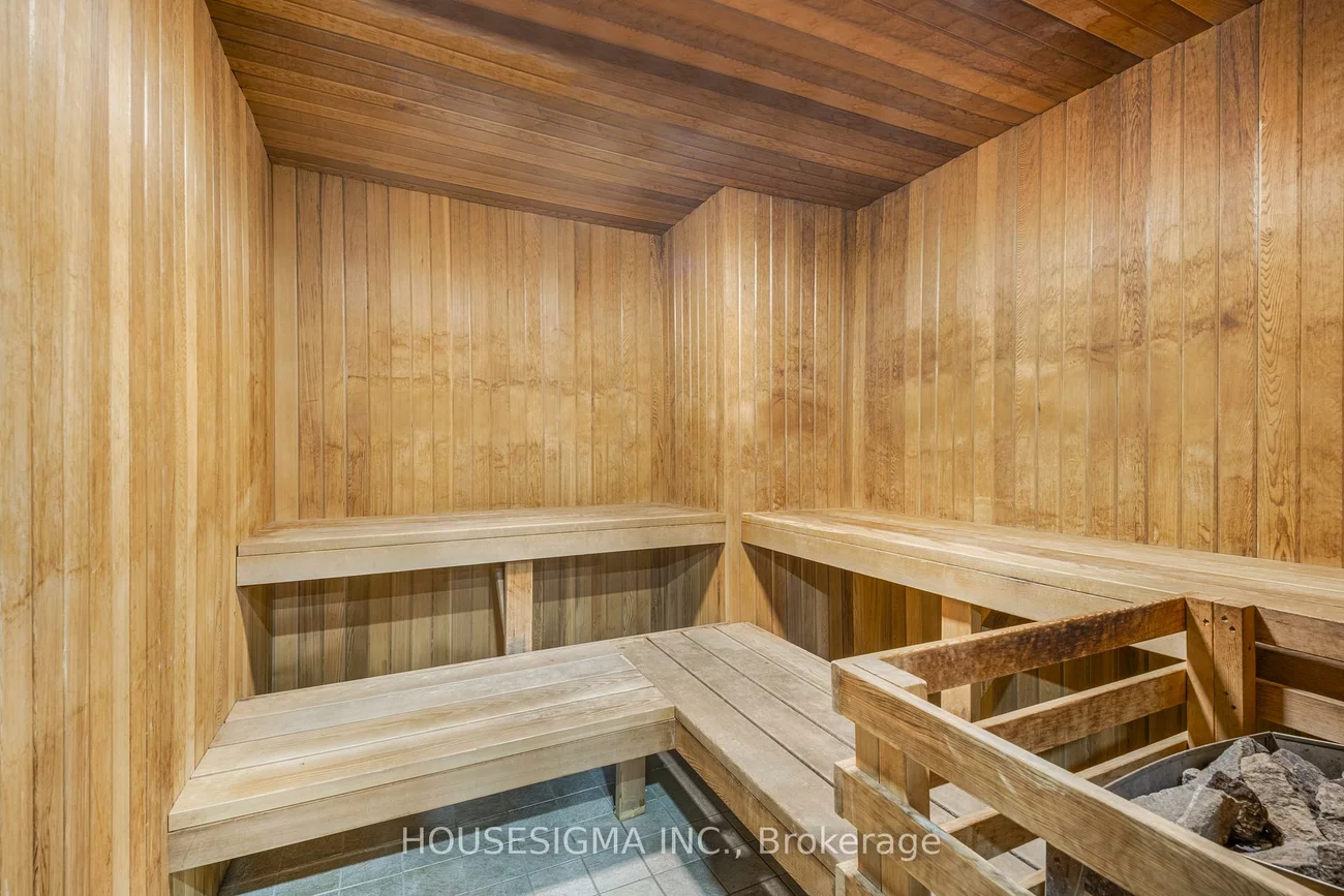 22, Southport, High Park-Swansea, Toronto