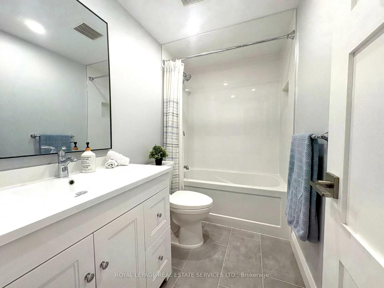 629, Rathburn, Eringate-Centennial-West Deane, Toronto