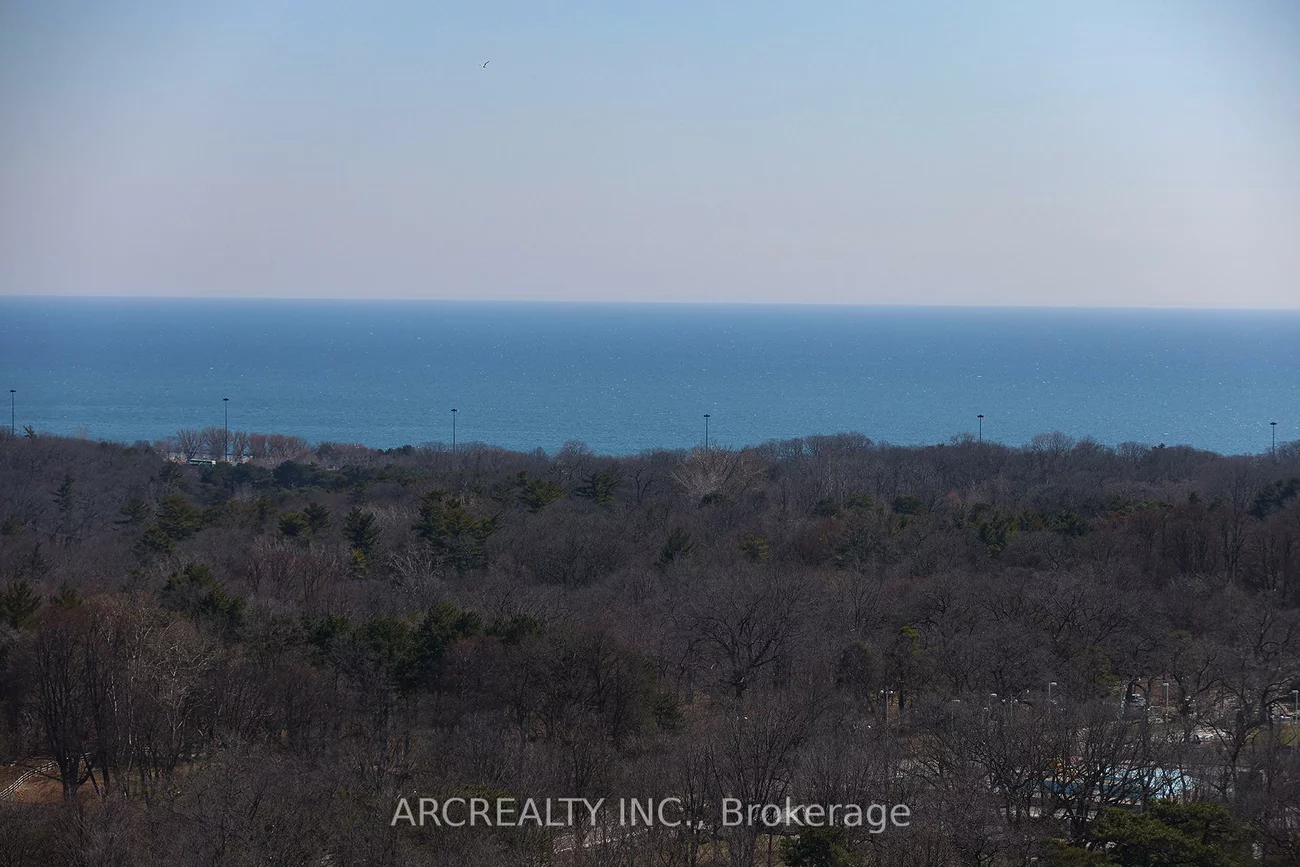 50, Quebec, High Park North, Toronto