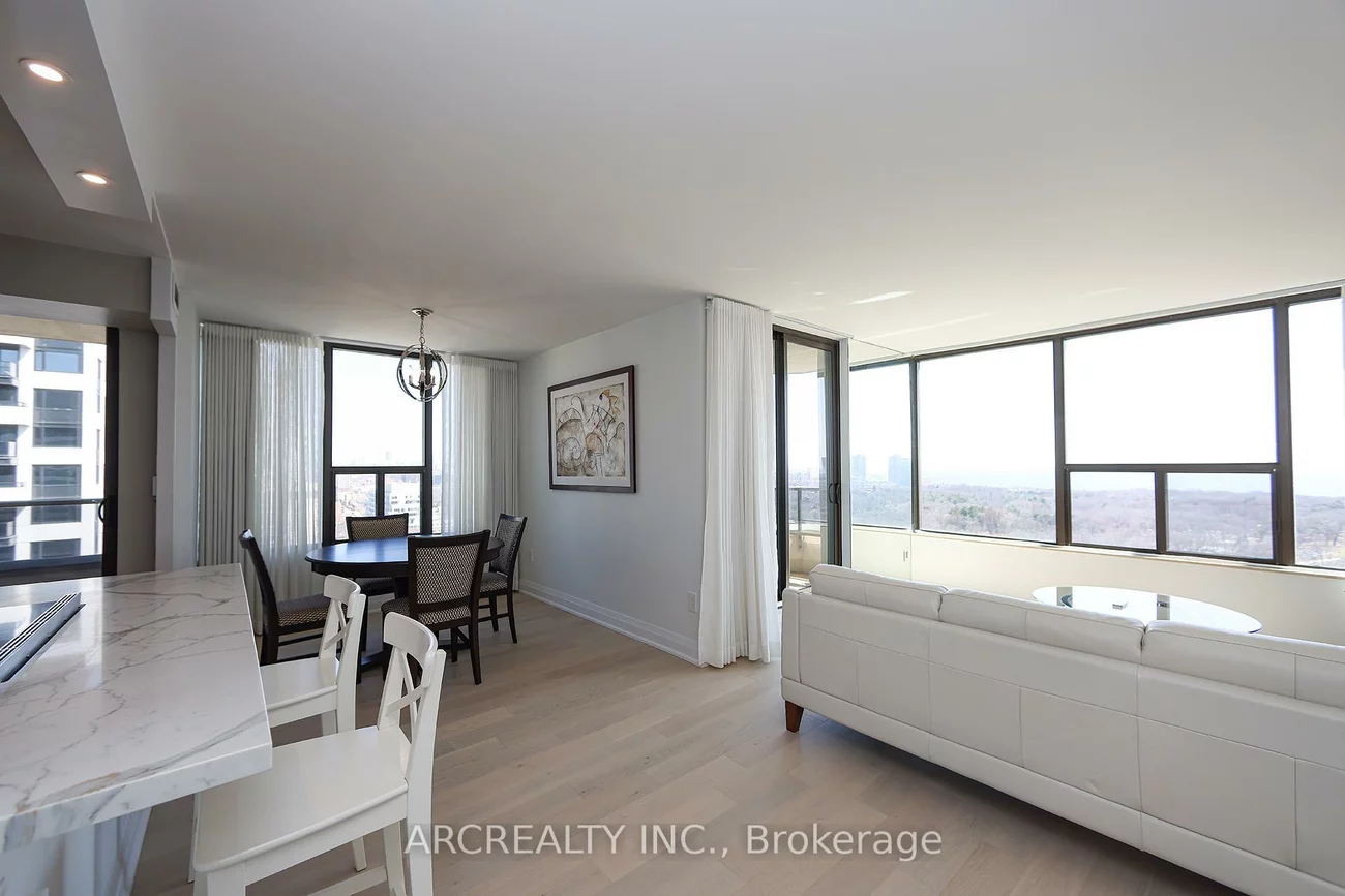 50, Quebec, High Park North, Toronto