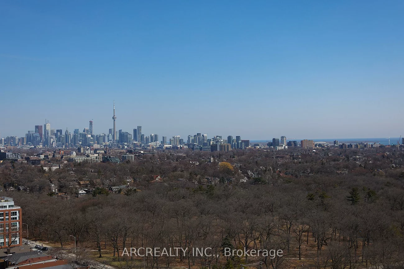 50, Quebec, High Park North, Toronto