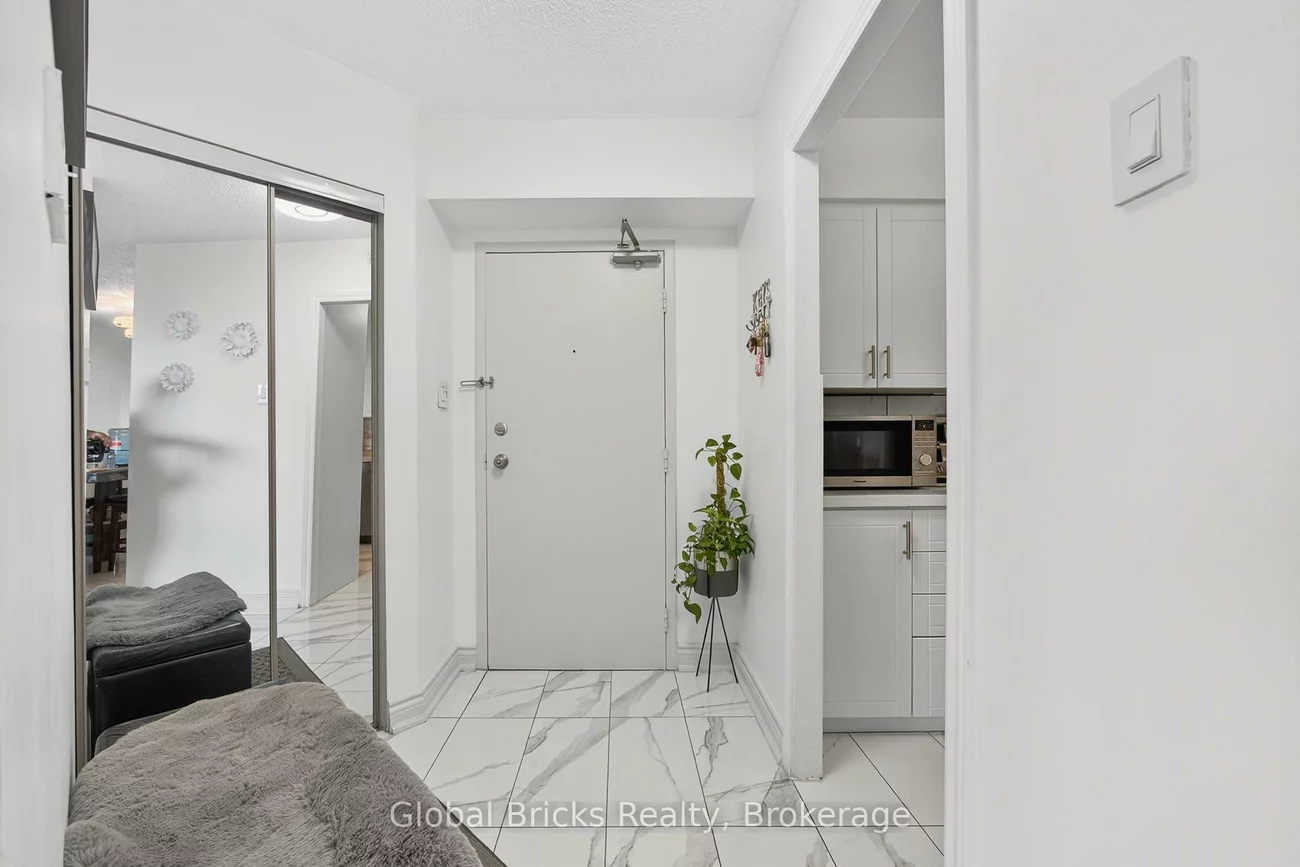 380, Dixon, Kingsview Village-The Westway, Toronto