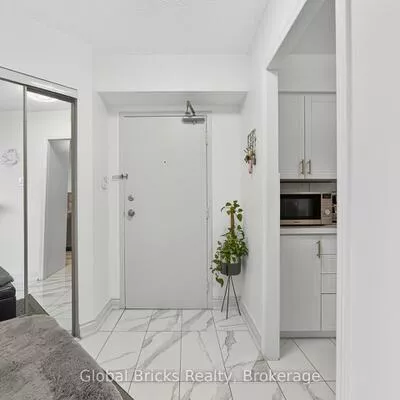 380, Dixon, Kingsview Village-The Westway, Toronto