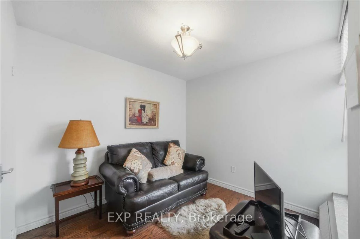 60, Southport, High Park-Swansea, Toronto