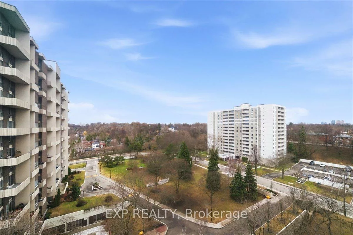 60, Southport, High Park-Swansea, Toronto