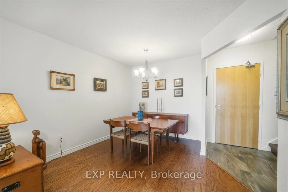 60, Southport, High Park-Swansea, Toronto