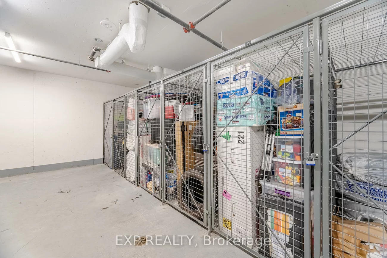 25, Neighbourhood, Stonegate-Queensway, Toronto