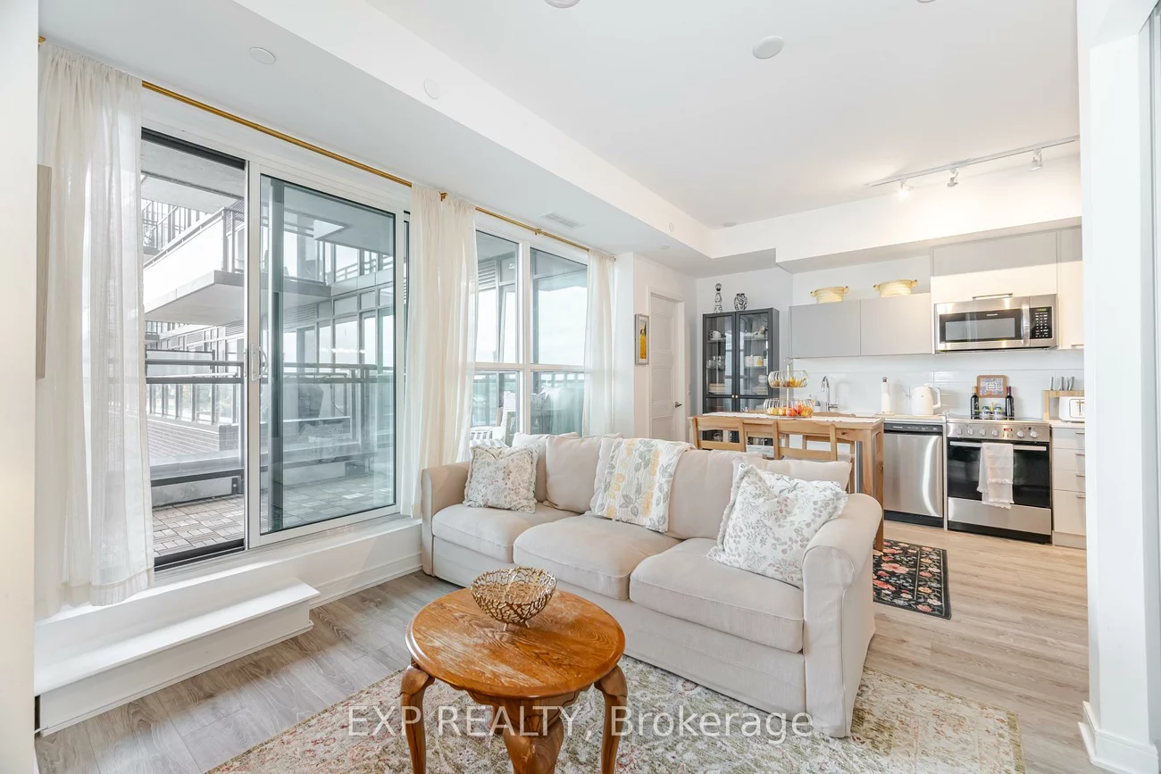 25, Neighbourhood, Stonegate-Queensway, Toronto