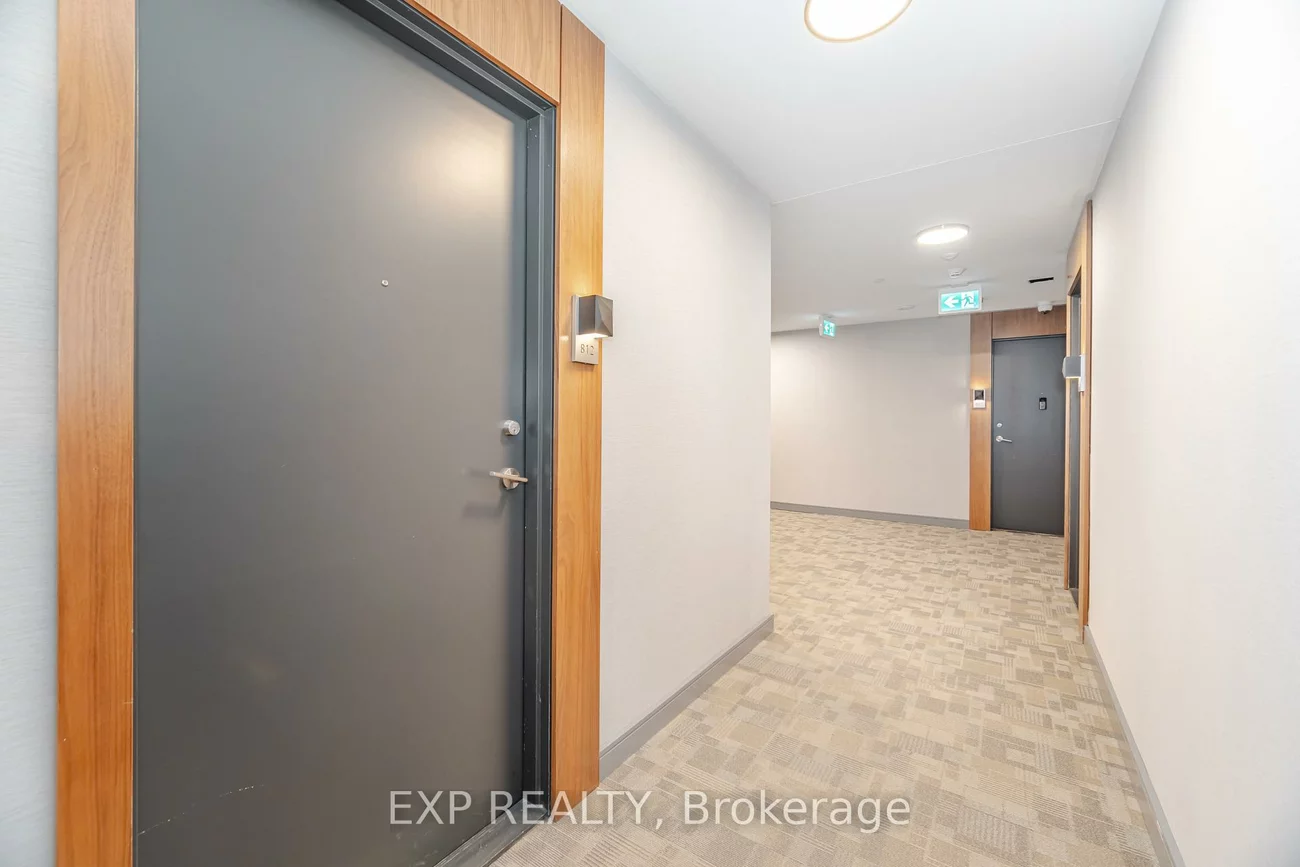25, Neighbourhood, Stonegate-Queensway, Toronto