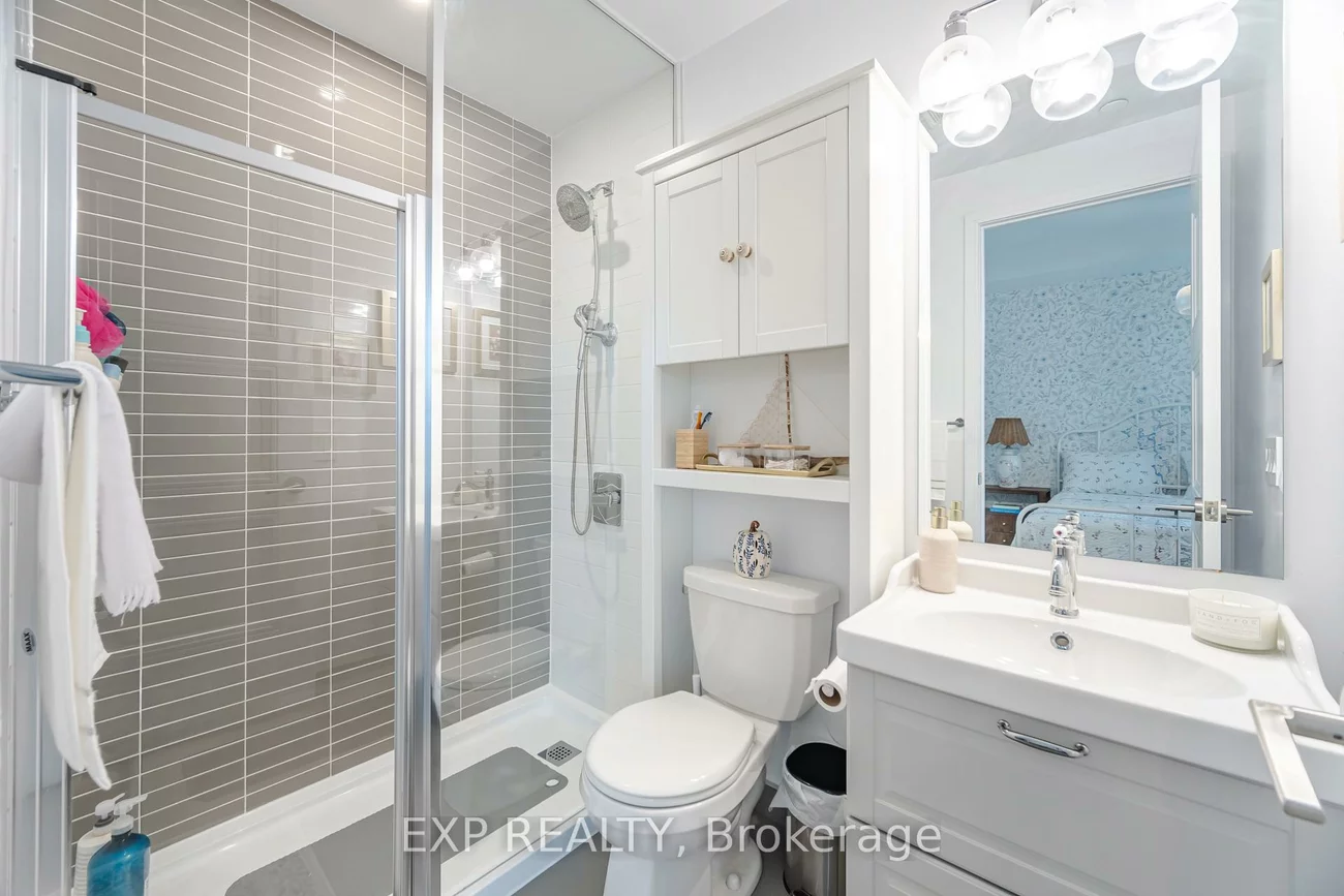 25, Neighbourhood, Stonegate-Queensway, Toronto
