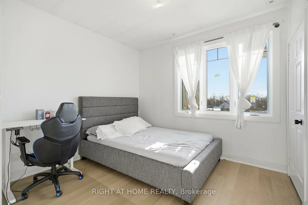 3400, Lake Shore, Long Branch, Toronto