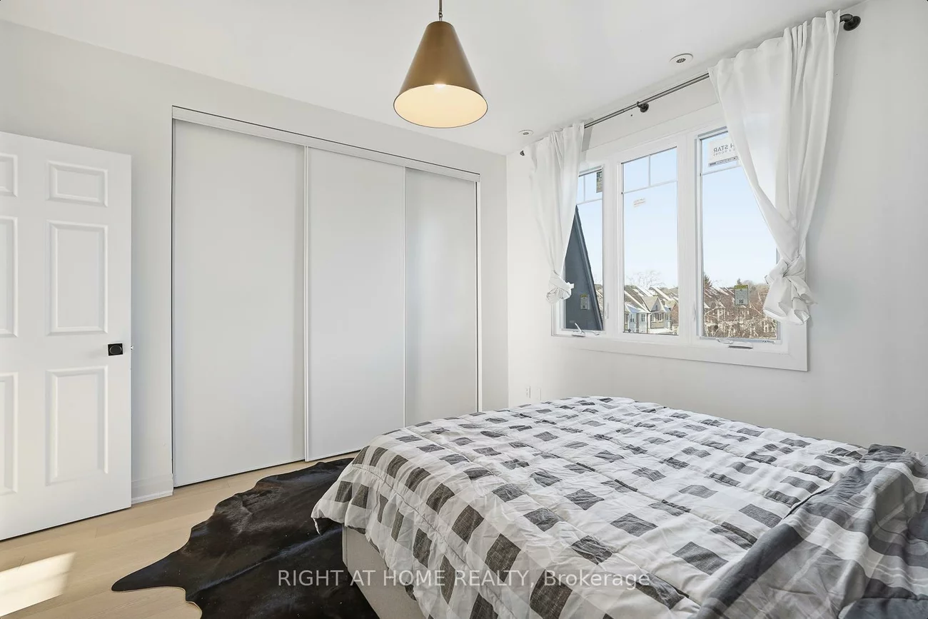 3400, Lake Shore, Long Branch, Toronto