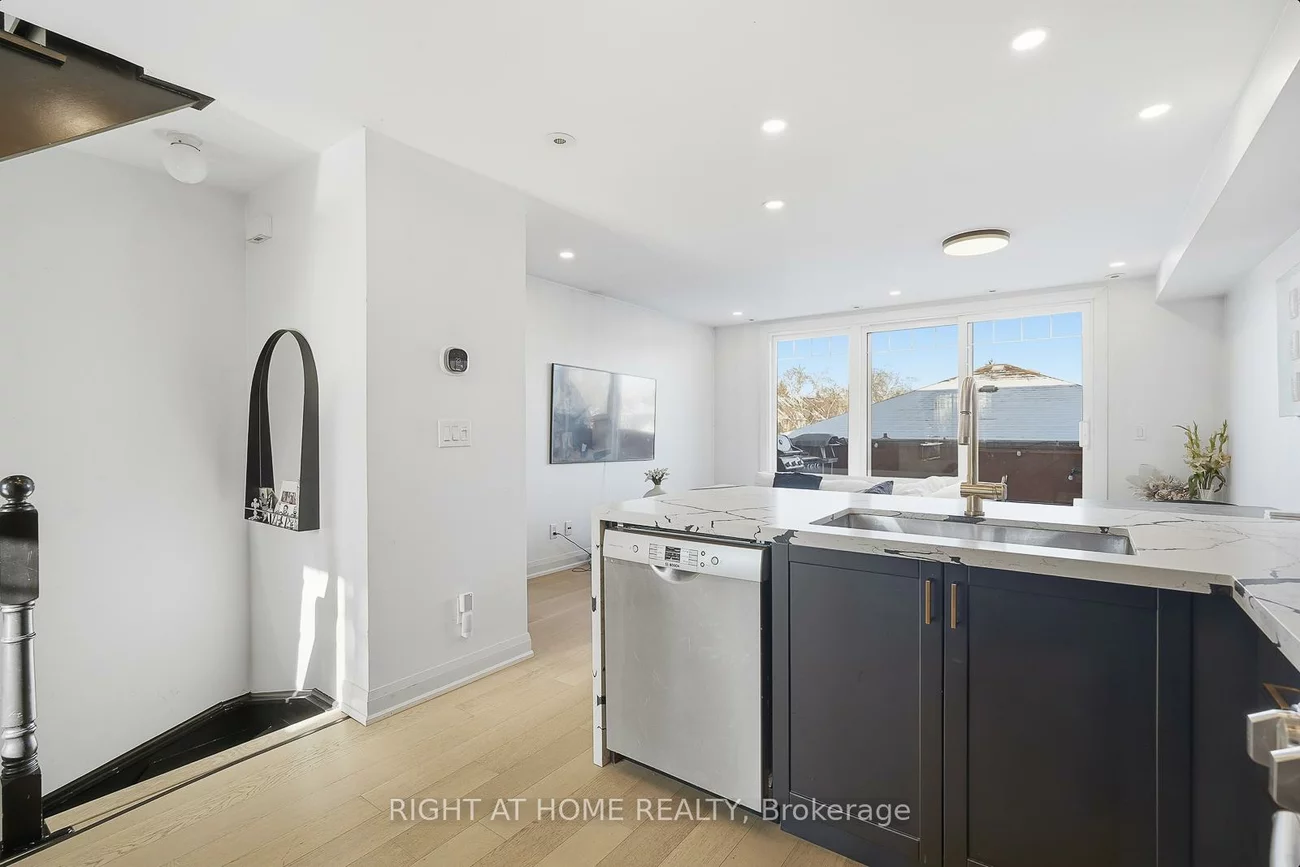 3400, Lake Shore, Long Branch, Toronto