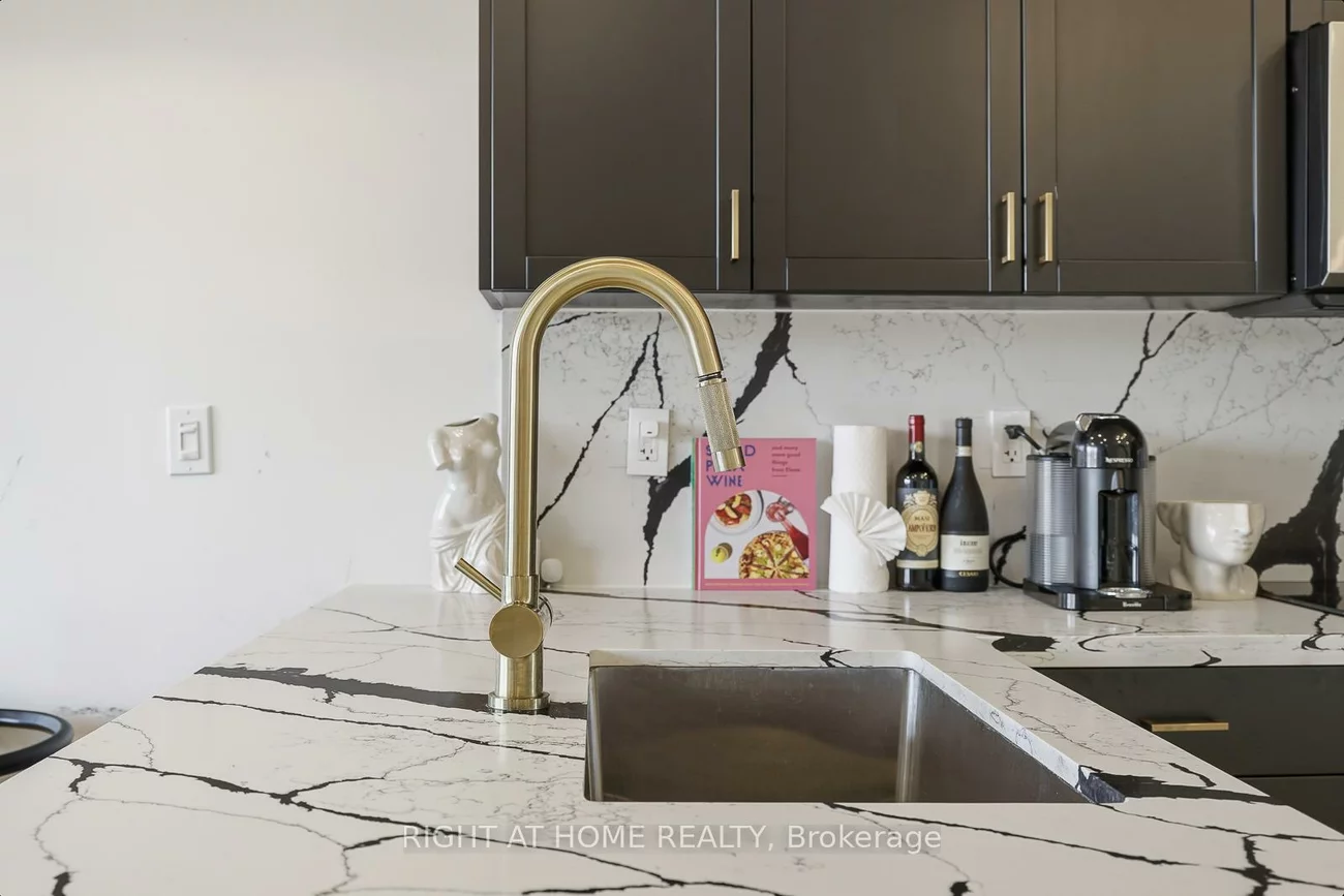 3400, Lake Shore, Long Branch, Toronto
