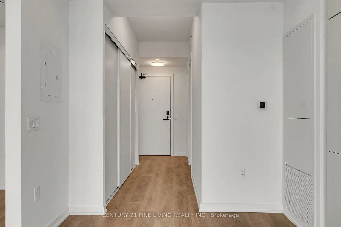 1285, DuPont, Dovercourt-Wallace Emerson-Junction, Toronto