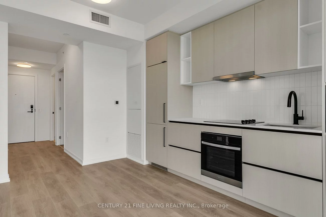 1285, DuPont, Dovercourt-Wallace Emerson-Junction, Toronto